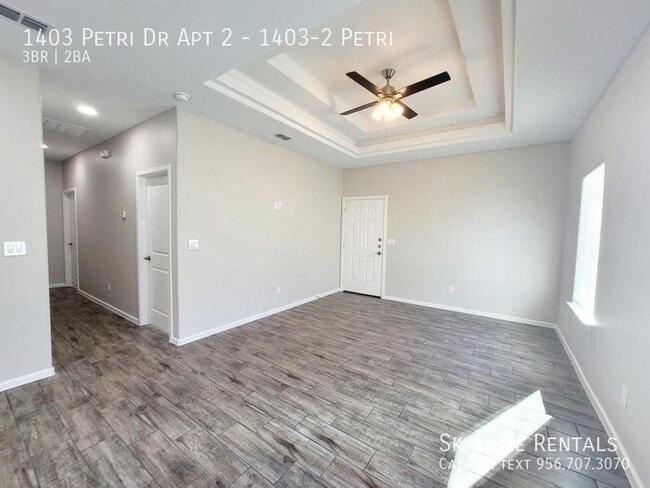 Building Photo - 1403 Petri Dr