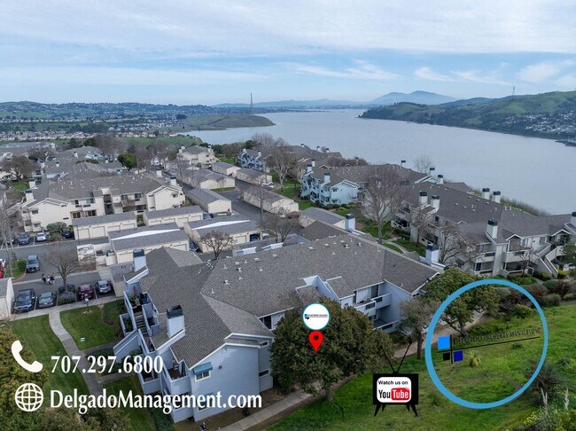Building Photo - Glen Cove! Large one bedroom condo