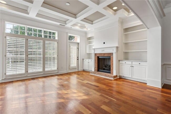 Building Photo - 24 Buford Village Walk