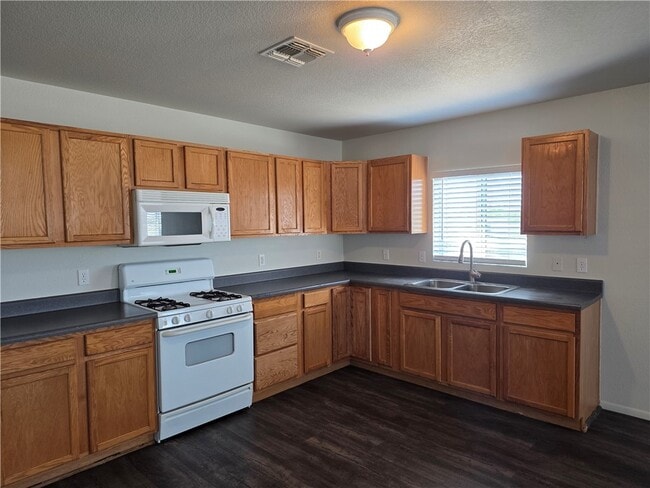 Building Photo - 346 Rio Grande Ct
