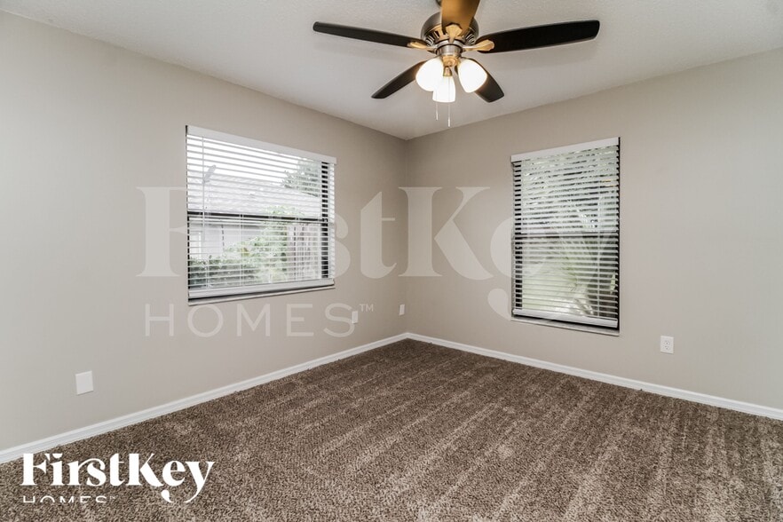 Building Photo - 836 Sylvia Dr