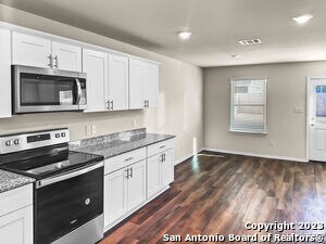 Building Photo - 863 Steeplebush