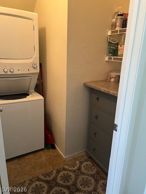 Building Photo - 251 S Green Valley Pkwy