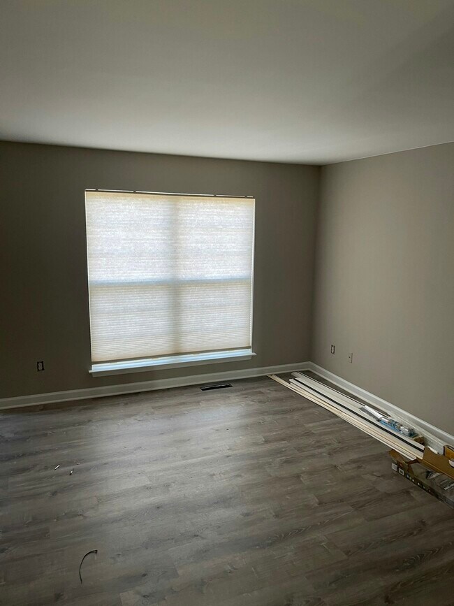 Building Photo - 16933 Toms River Loop