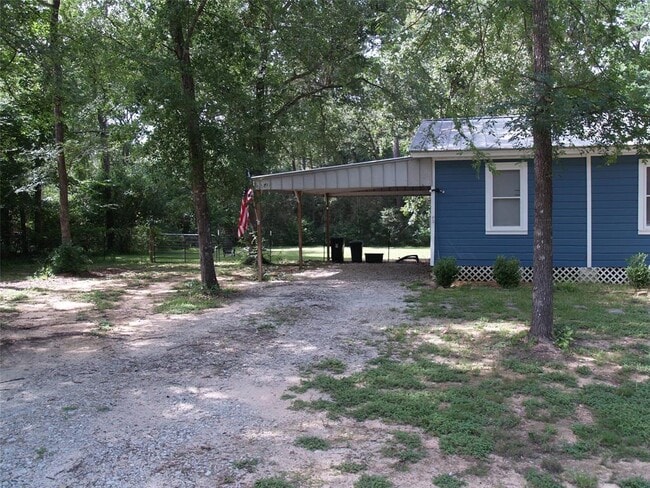 Building Photo - 11131 Woodside Dr