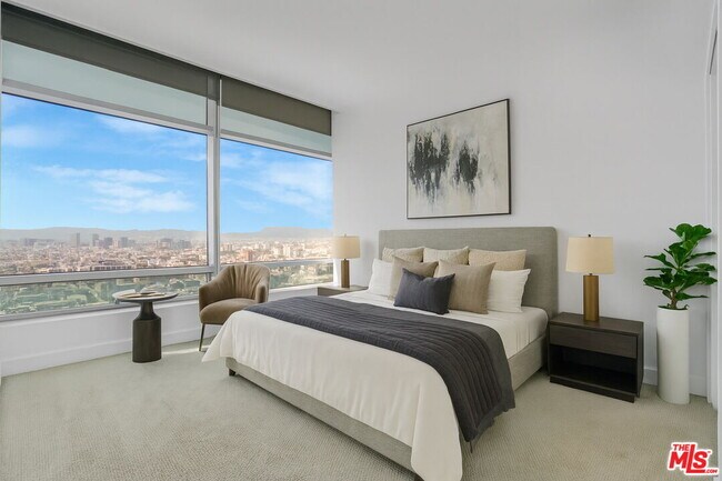 Building Photo - 900 W Olympic Blvd