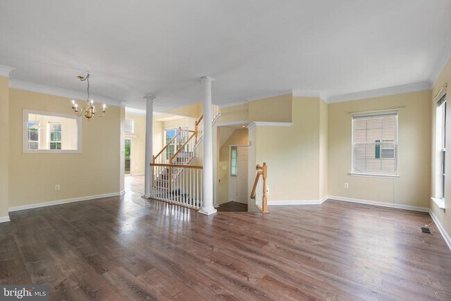 Building Photo - 21639 Kings Crossing Terrace