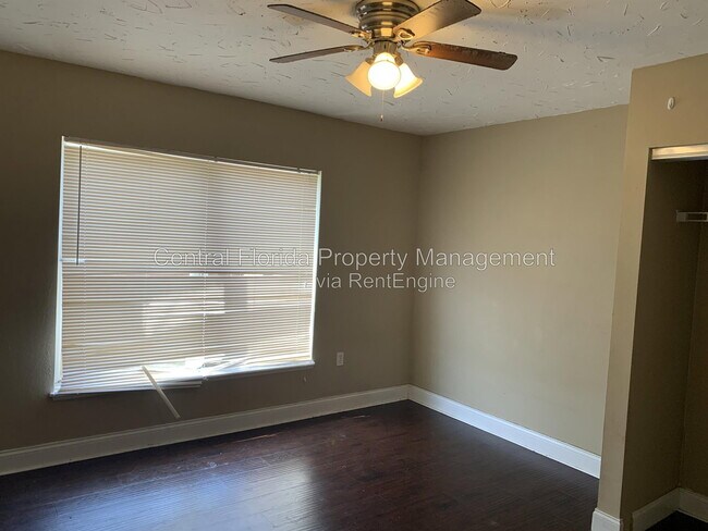 Building Photo - 4300 Iveyglen Ave