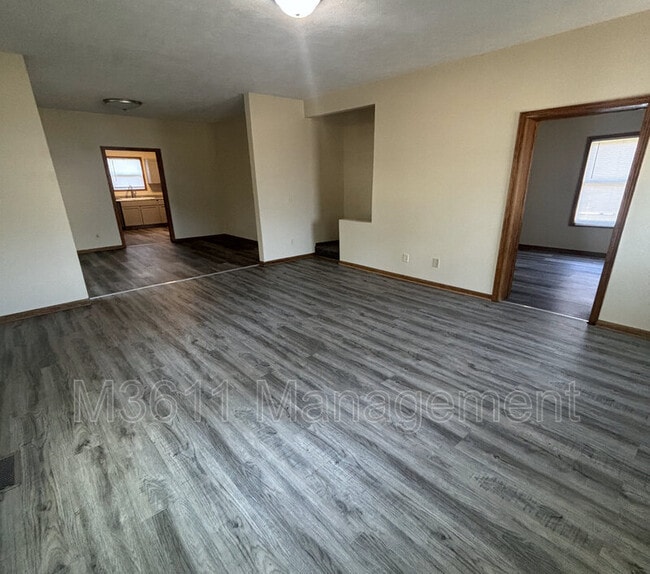 Building Photo - 2903 N 43rd St