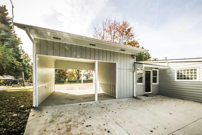 Building Photo - 5075 Winters Chapel Rd