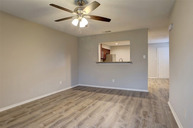 Building Photo - 711 Wolftrap Dr