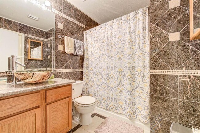 Building Photo - 14219 Beech Meadow Dr
