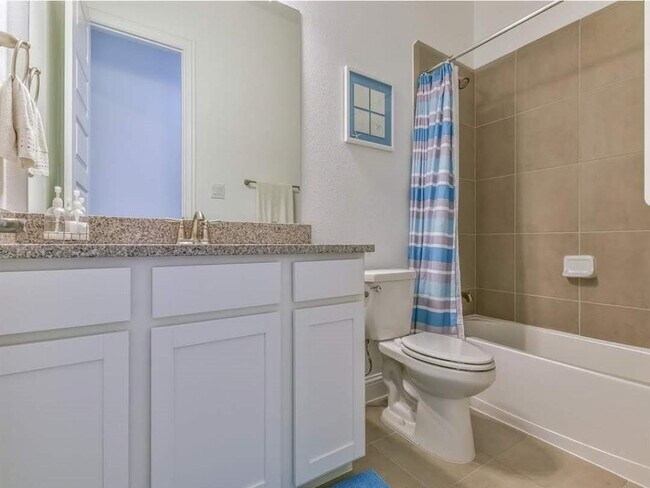 Building Photo - 13326 Lake Chesdin Rd