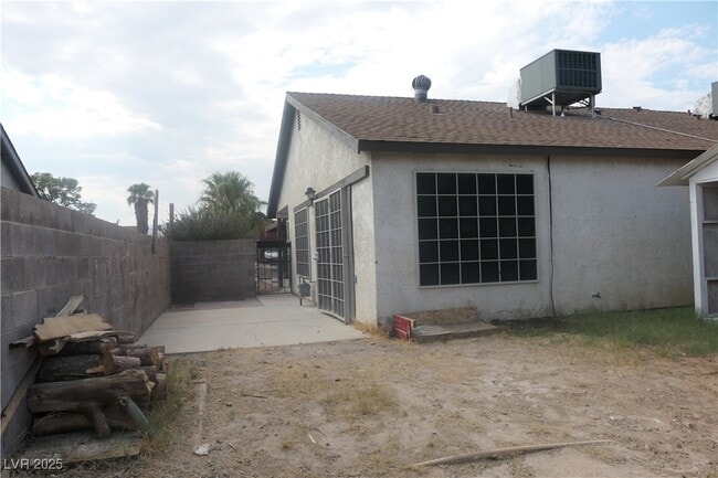 Building Photo - 4398 Bramblewood St