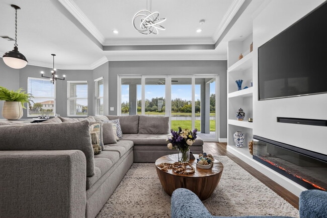 Building Photo - 15660 Goldfinch Cir
