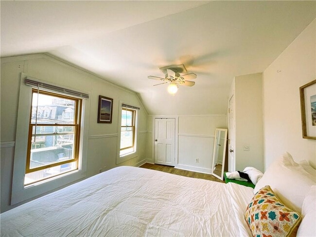 Building Photo - 6 Pope St