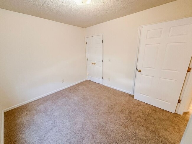 Building Photo - 227 Hardee Ave