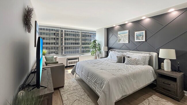Building Photo - 3550 N Lake Shore Dr