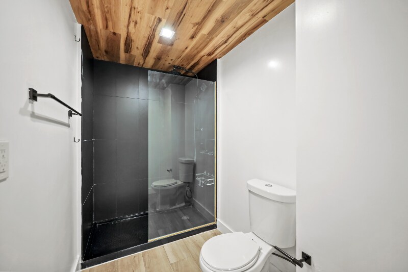 Building Photo - 1139 Bellevue Ave