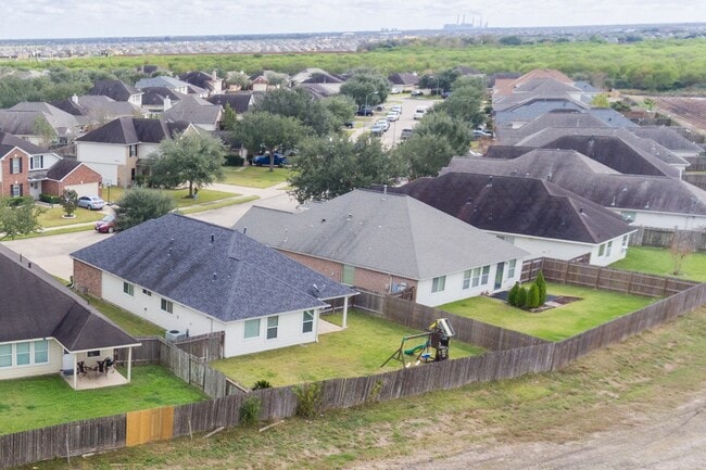 Building Photo - 2834 Sage Bluff Ave