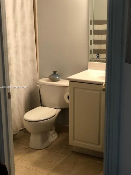 Building Photo - 101 Sidonia Ave