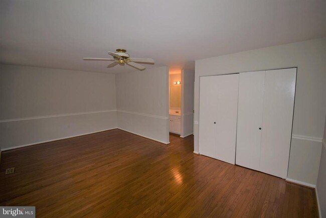 Building Photo - 8243 Cedar Landing Ct