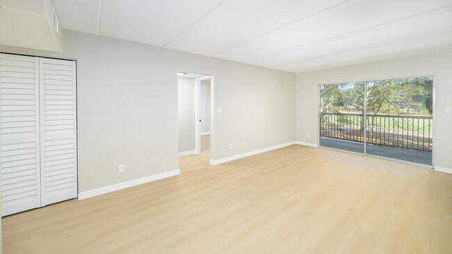 Building Photo - 2731 S Blair Stone Rd