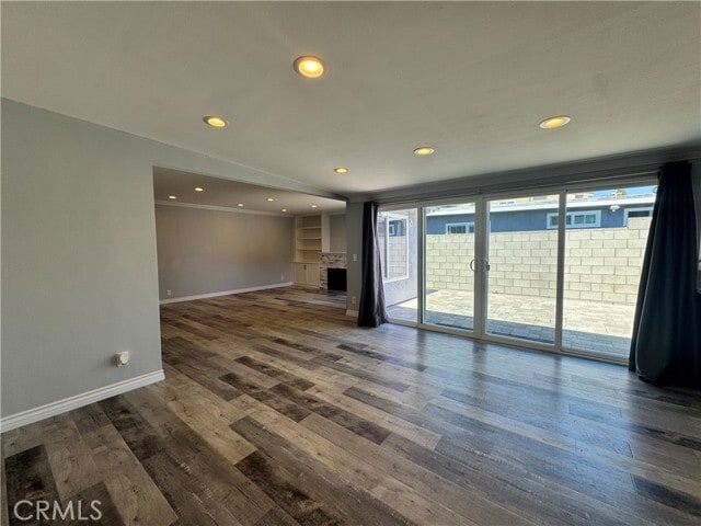 Building Photo - 1516 E Cyrene Dr