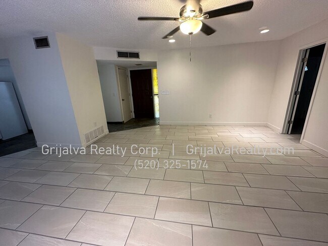 Building Photo - 3505 W Alana Ln