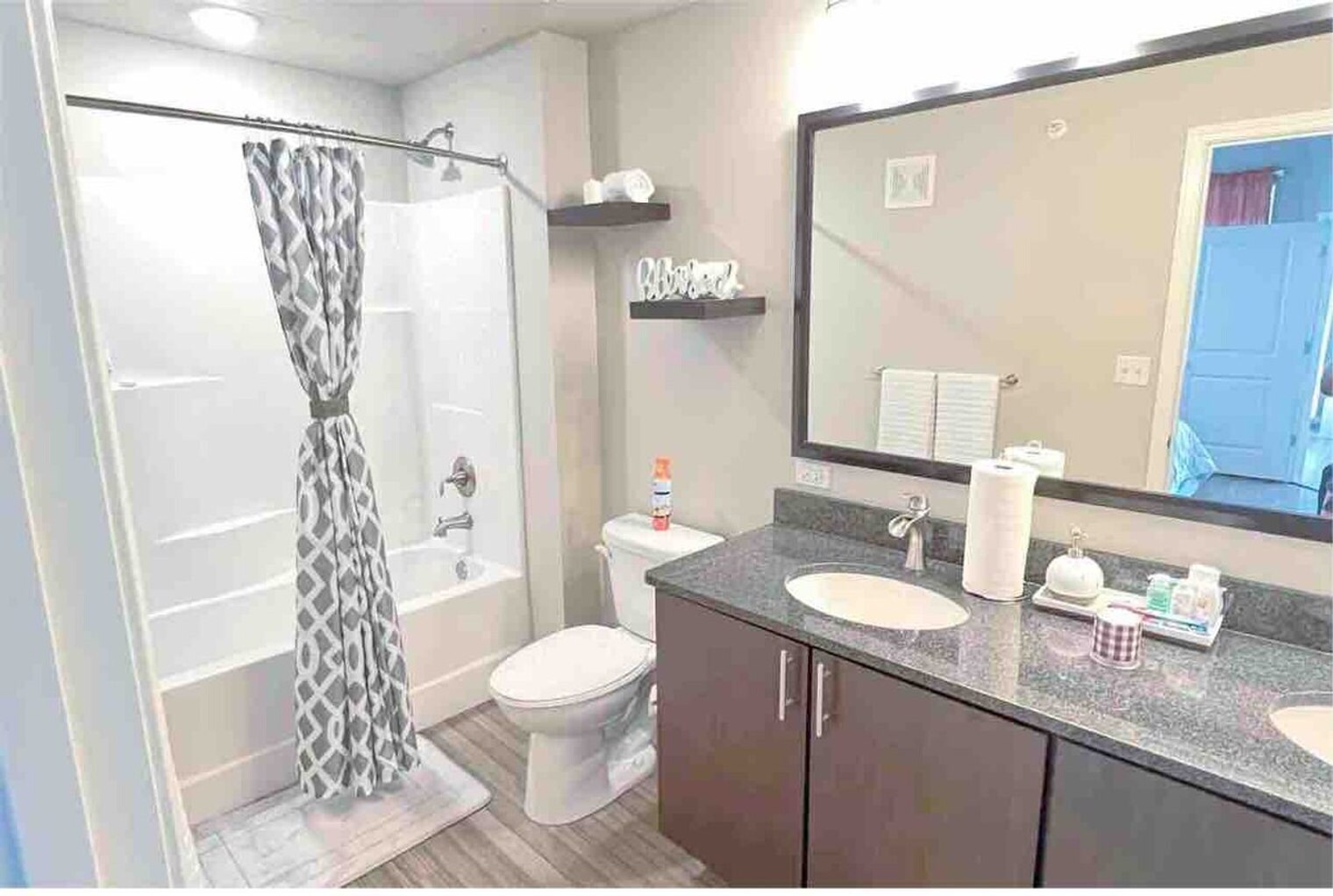 Building Photo - 12800 Corporate Hill Dr