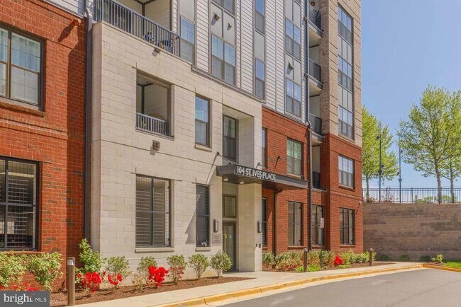 Building Photo - 104 St Ives Pl