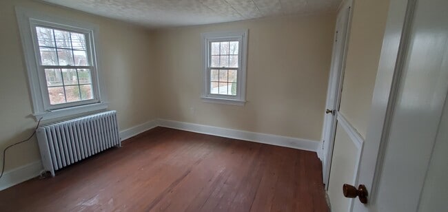 Building Photo - 159 Limerick Center Rd