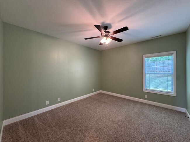 Building Photo - Beautiful Single Family Home