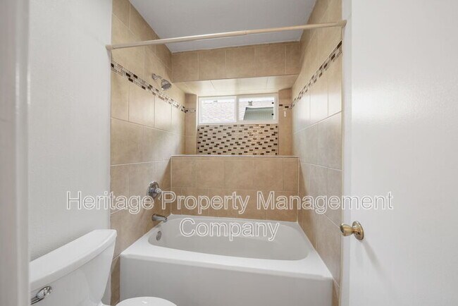 Building Photo - 6175 John Chapman
