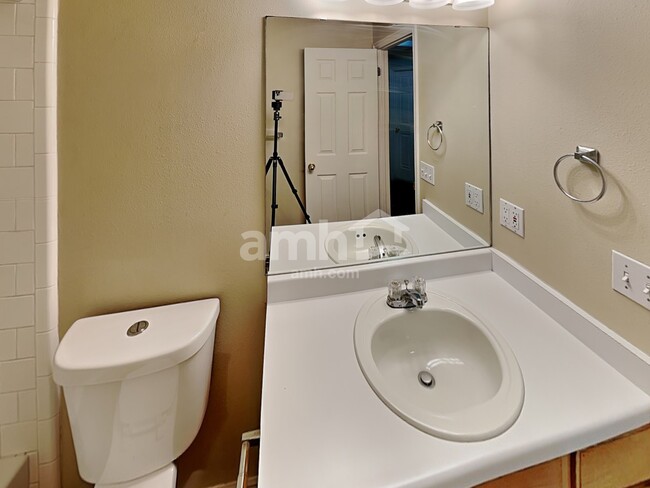 Building Photo - 5052 W Wormwood Dr