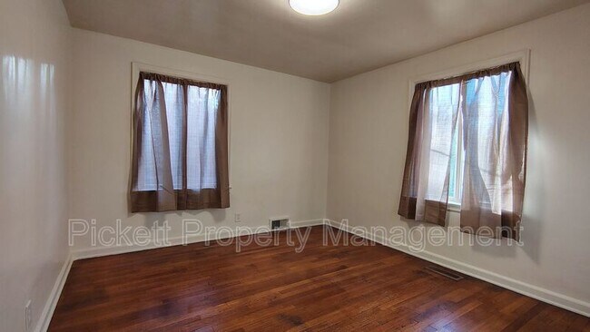 Building Photo - 2103 N Lafayette Ave