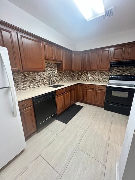 Building Photo - 310 Passaic Ave