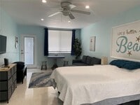 Building Photo - 4228 N Ocean Dr