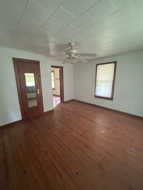 Building Photo - 473 S Thornton Ave