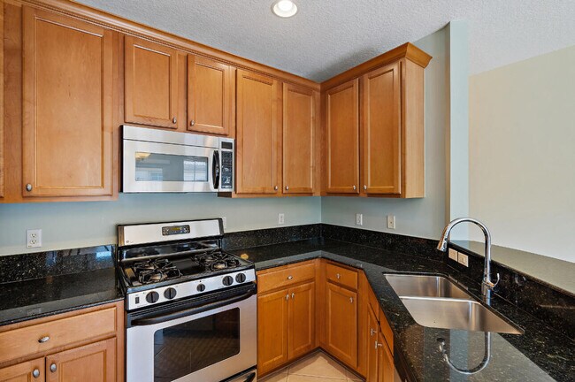 Building Photo - 113 Evergrene Pkwy