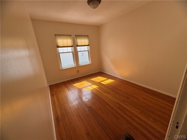 Building Photo - 223 Wilmore Pl