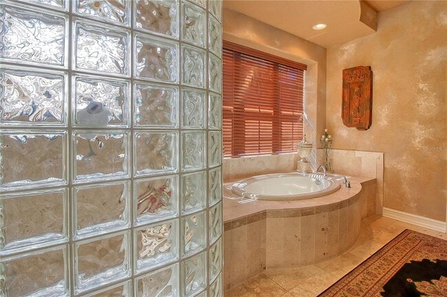 Building Photo - 110 Portofino Dr