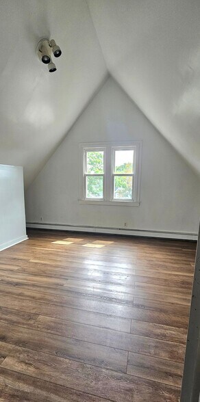 Building Photo - 1268 Quinnipiac Ave