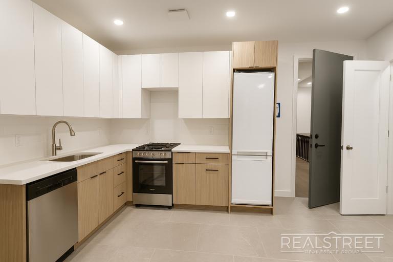 Primary Photo - Spacious 2-Bedroom, 2-Bath Apartment in Bed-Stuy with Modern Amenities
