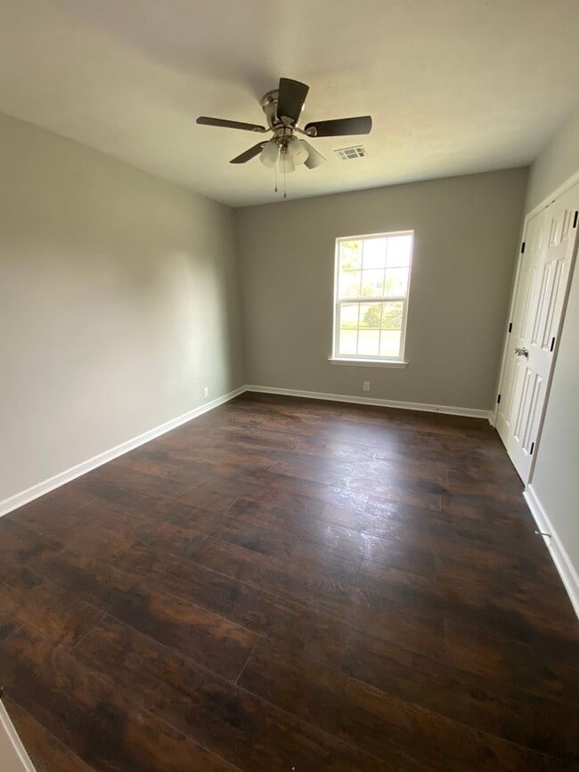 Building Photo - 2915 Enterprise Blvd