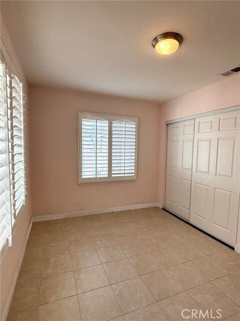 Building Photo - 2758 Paloma St