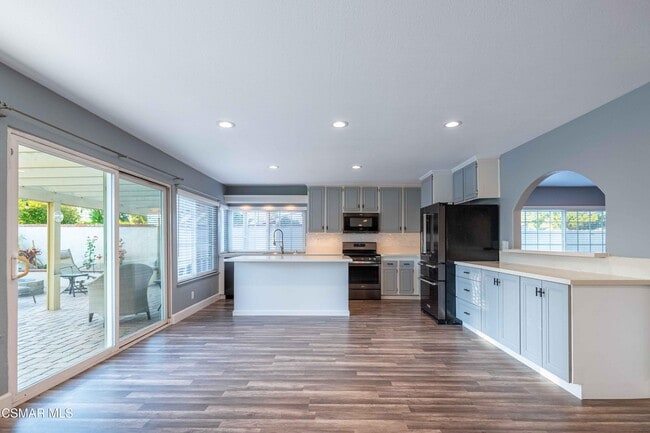 Building Photo - 2291 N Marter Ct