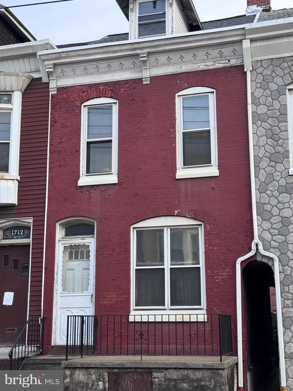 Building Photo - 1710 Perkiomen Ave