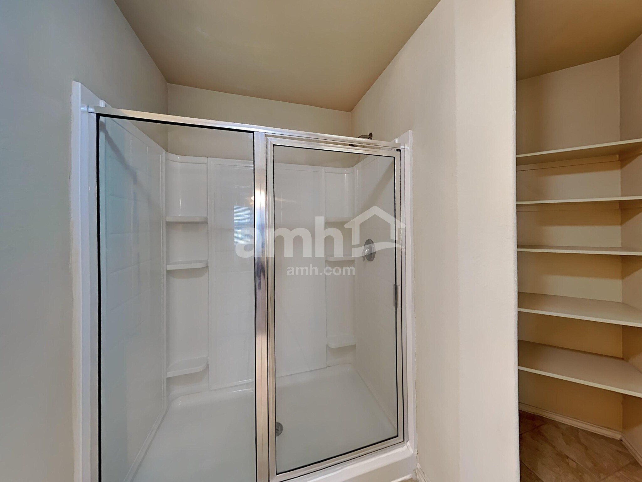 Building Photo - 7210 Alava Dr