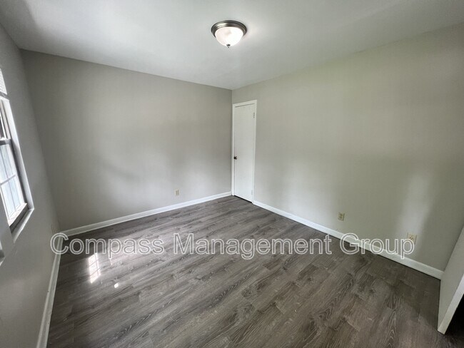 Building Photo - 1619 Washington Ave